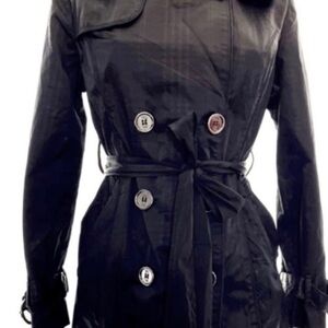 Burberry kensington gabardine black trench size 4.